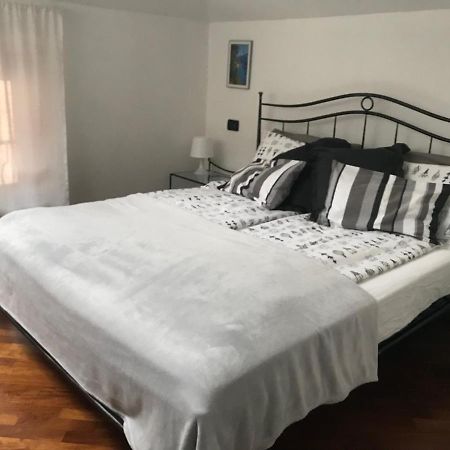 Antico Borgo Leilighet Desenzano del Garda Eksteriør bilde