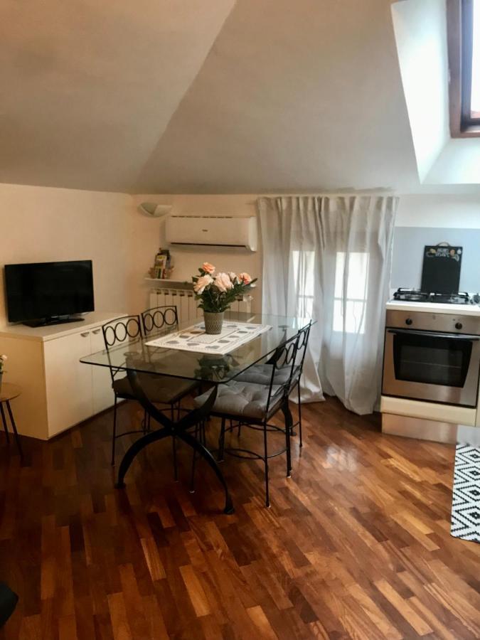 Antico Borgo Leilighet Desenzano del Garda Eksteriør bilde