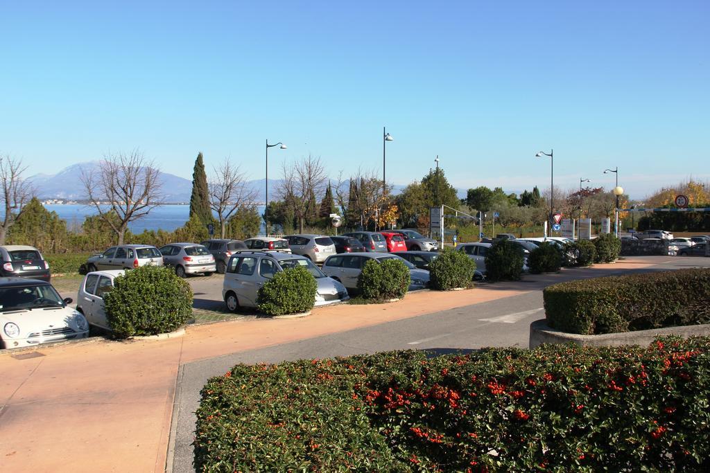 Antico Borgo Leilighet Desenzano del Garda Rom bilde